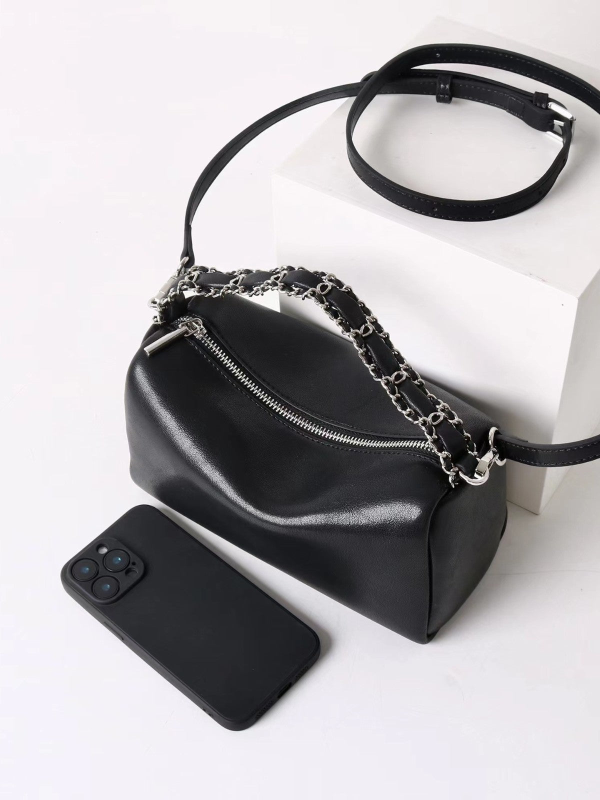 New high-end handbag