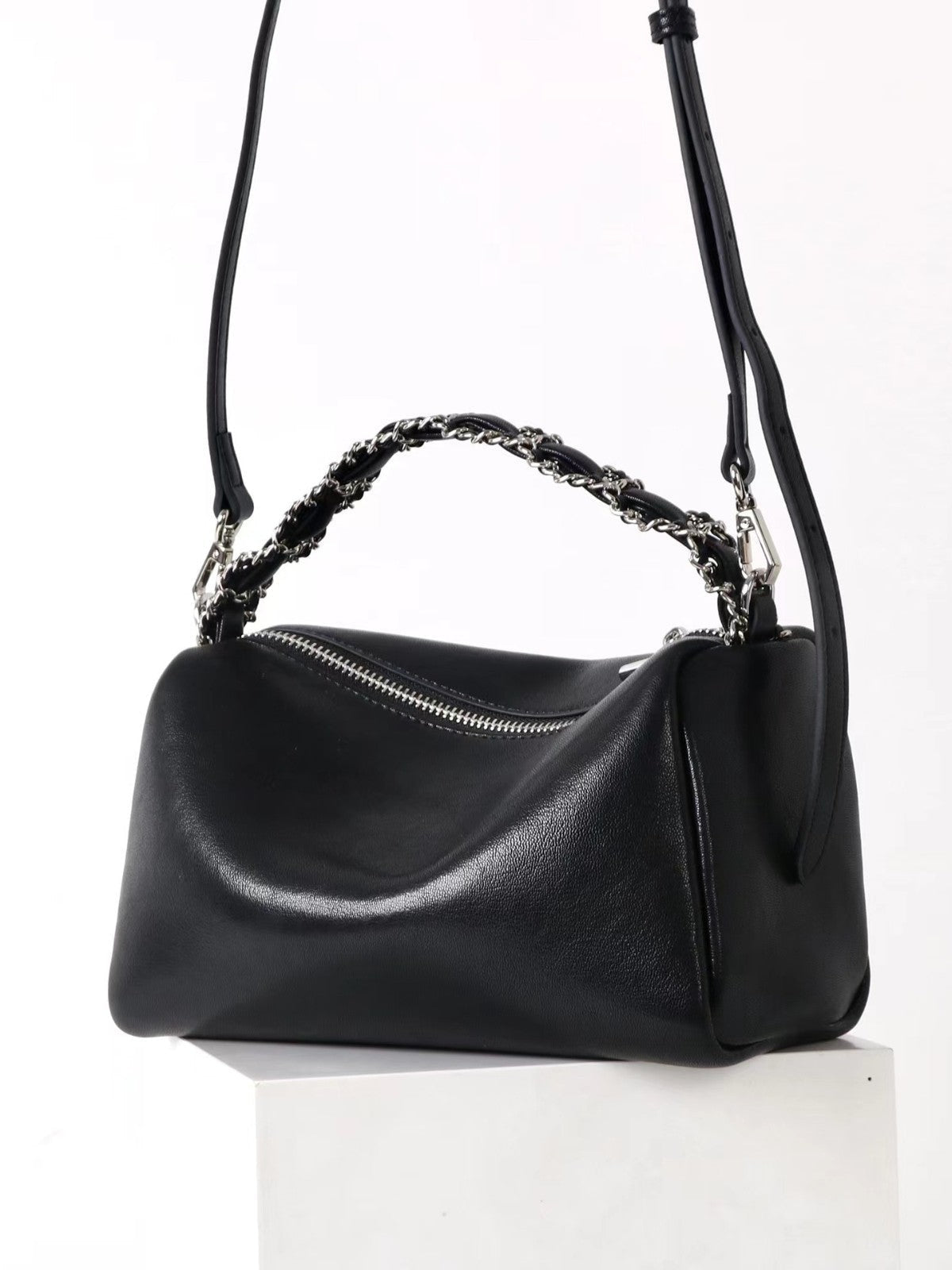 New high-end handbag