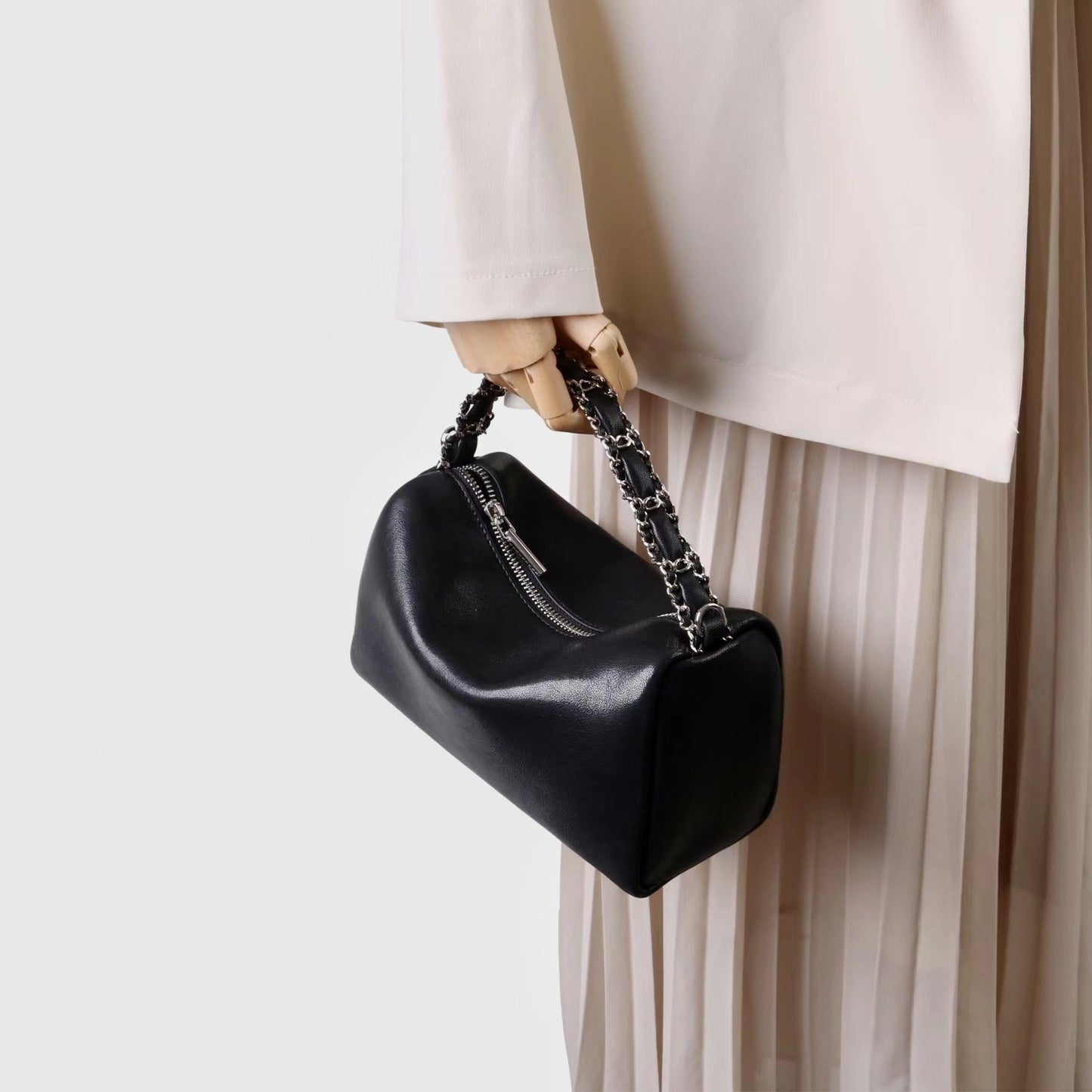 New high-end handbag