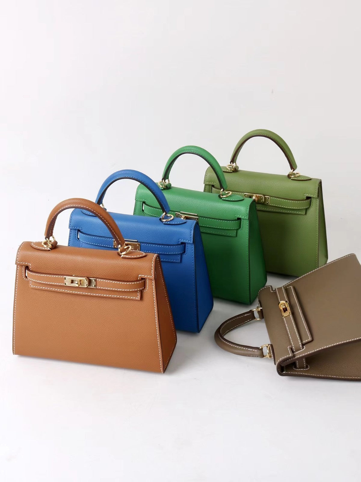 New Women’s Kelly Bag