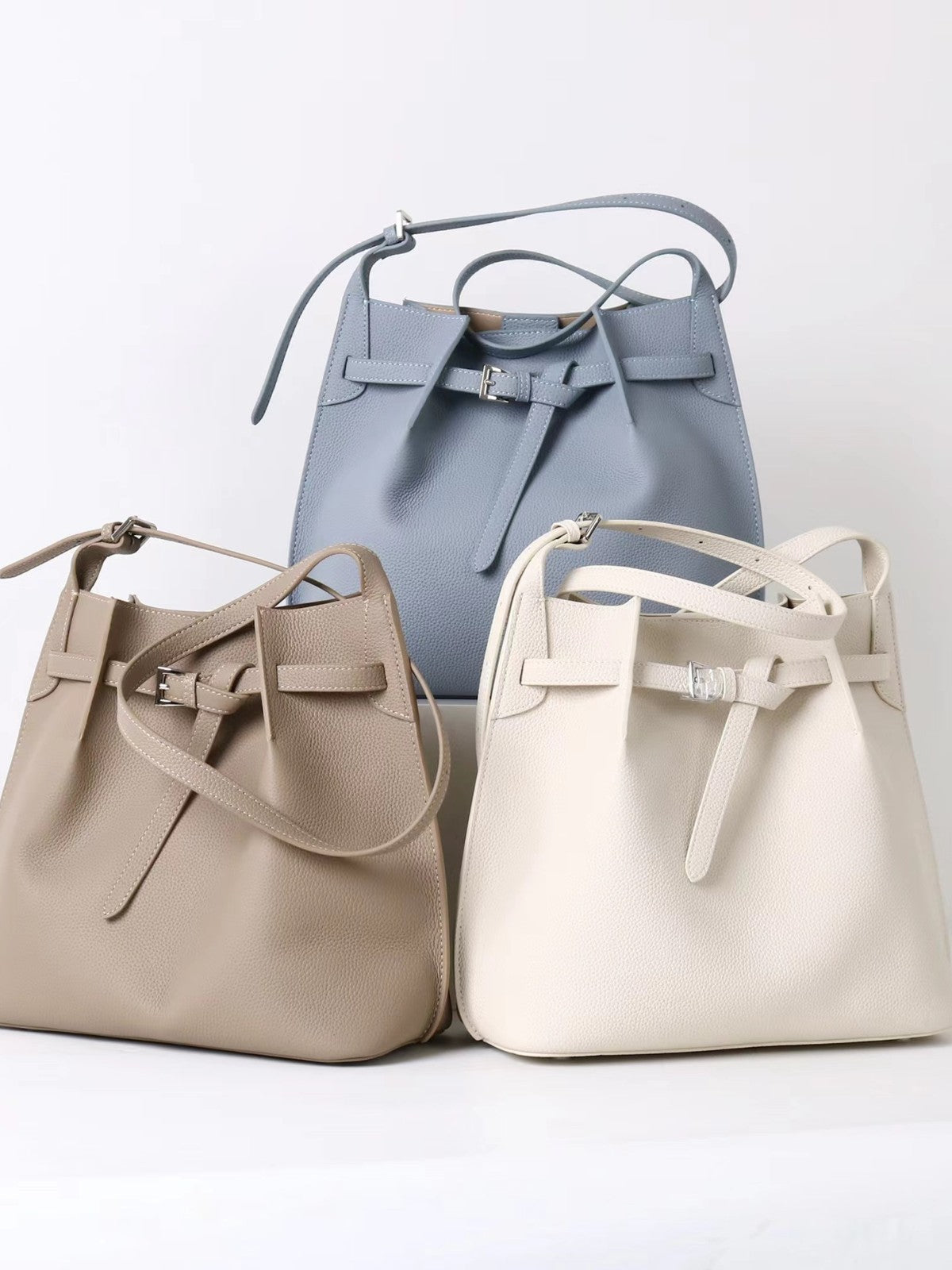 New Women’s Large Carrying Bag