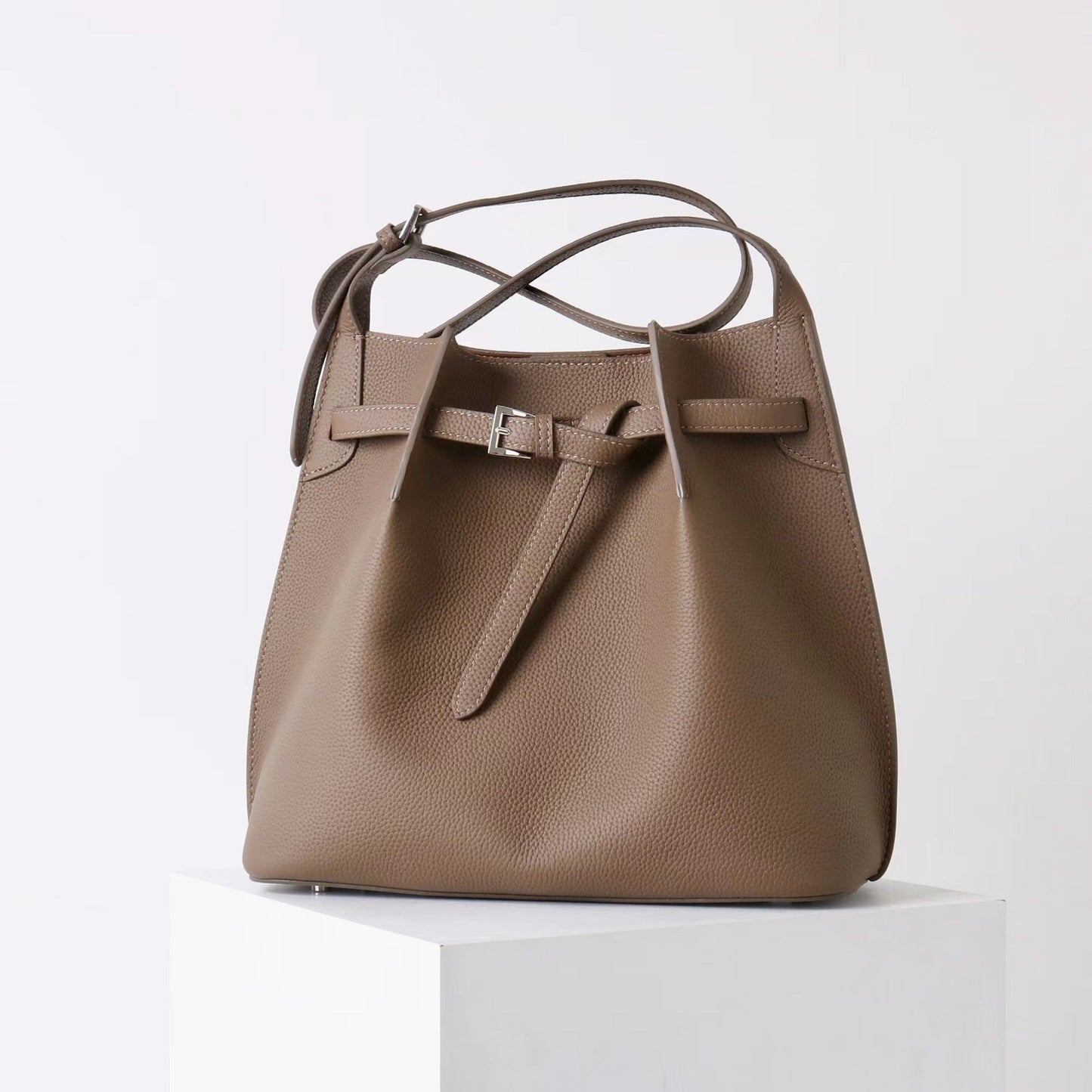 New Women’s Large Carrying Bag