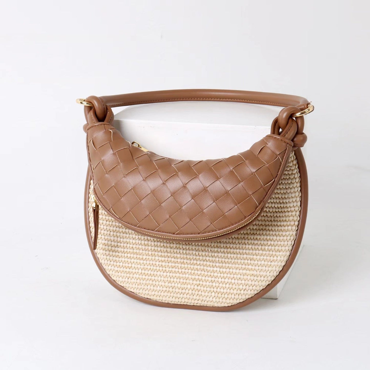 New women’s straw-woven moon bag