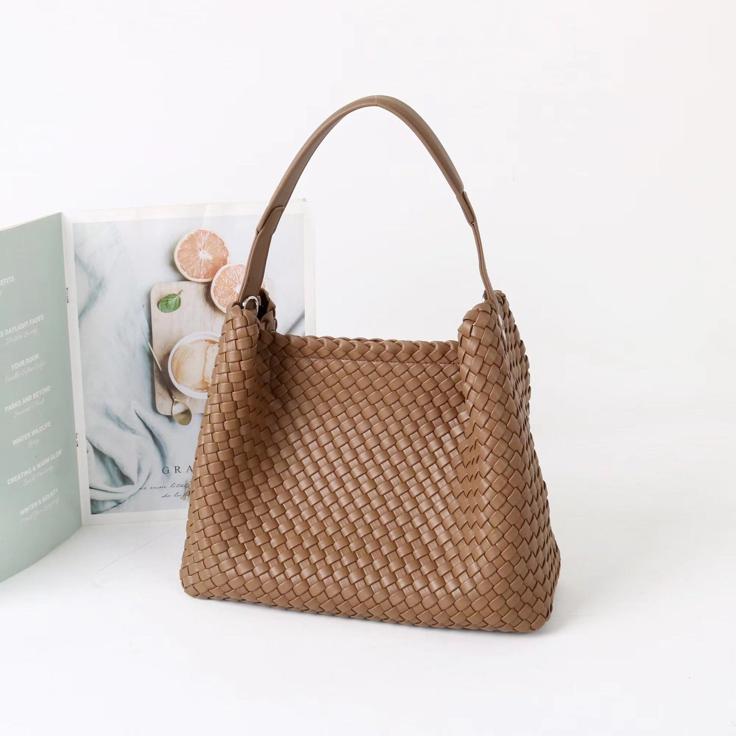 New Women’s Tote Woven Bag