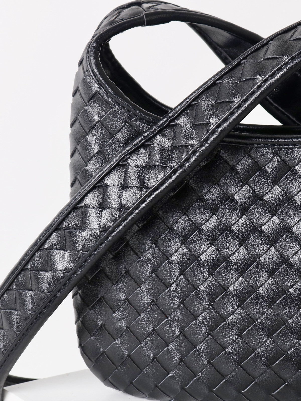 New Women’s Wide-Strap Woven Bag