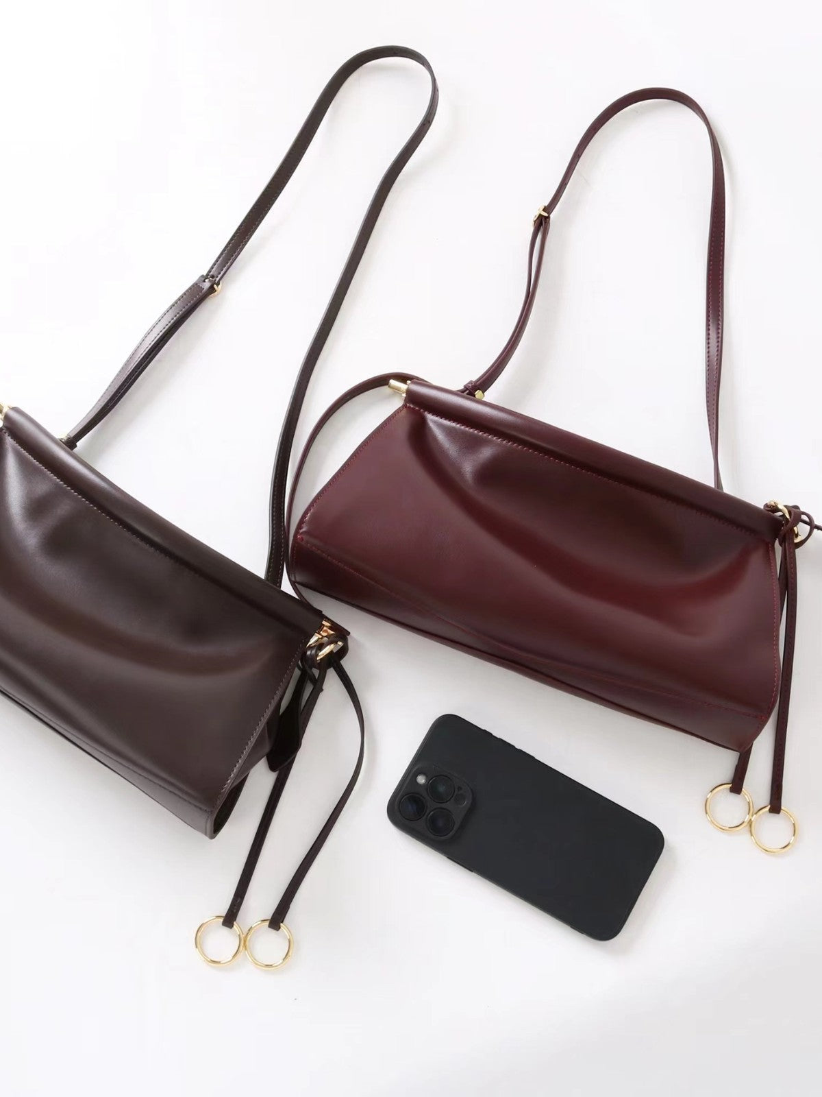 Women’s classic shoulder bag