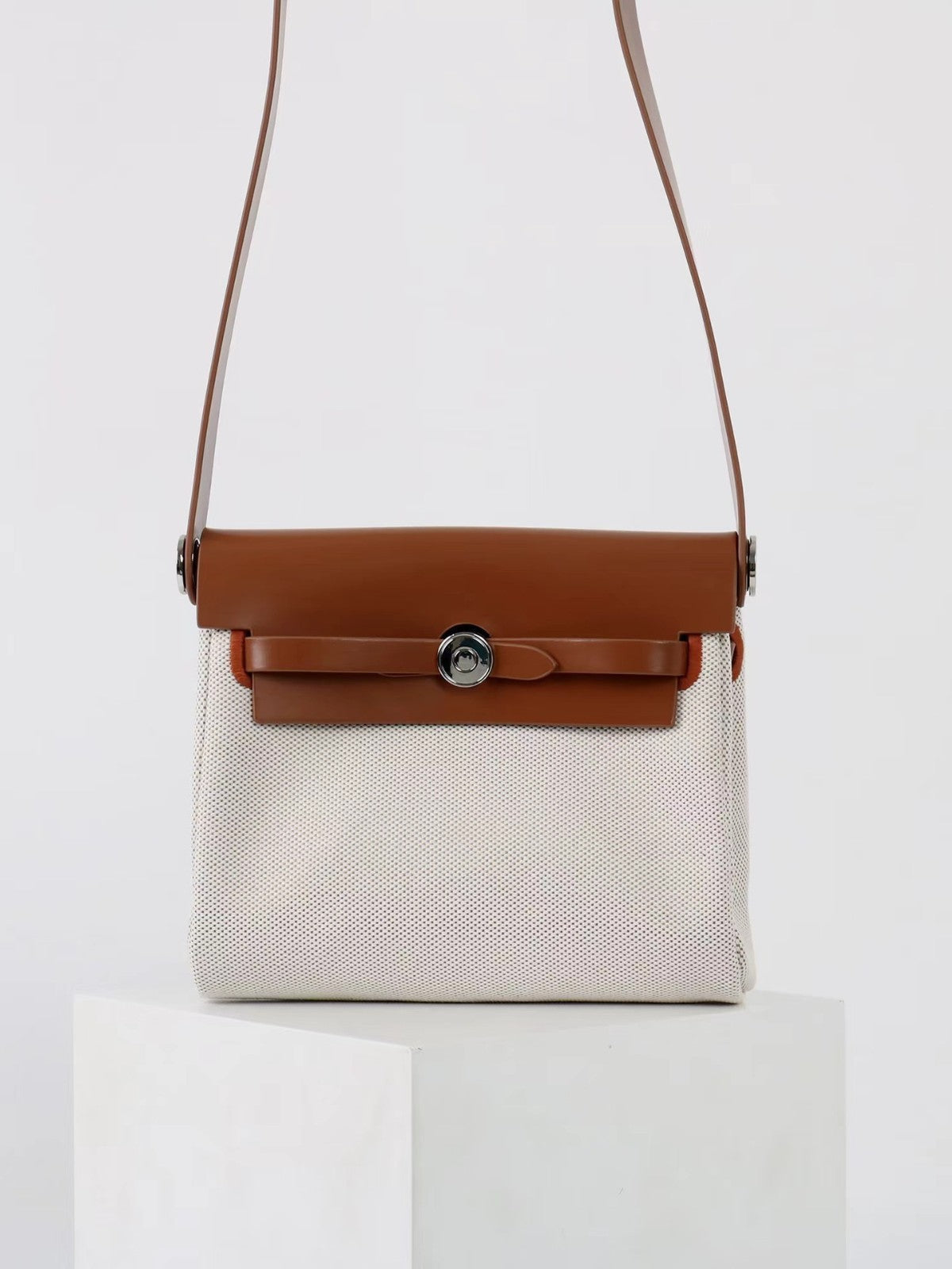 Women’s cowhide canvas bag