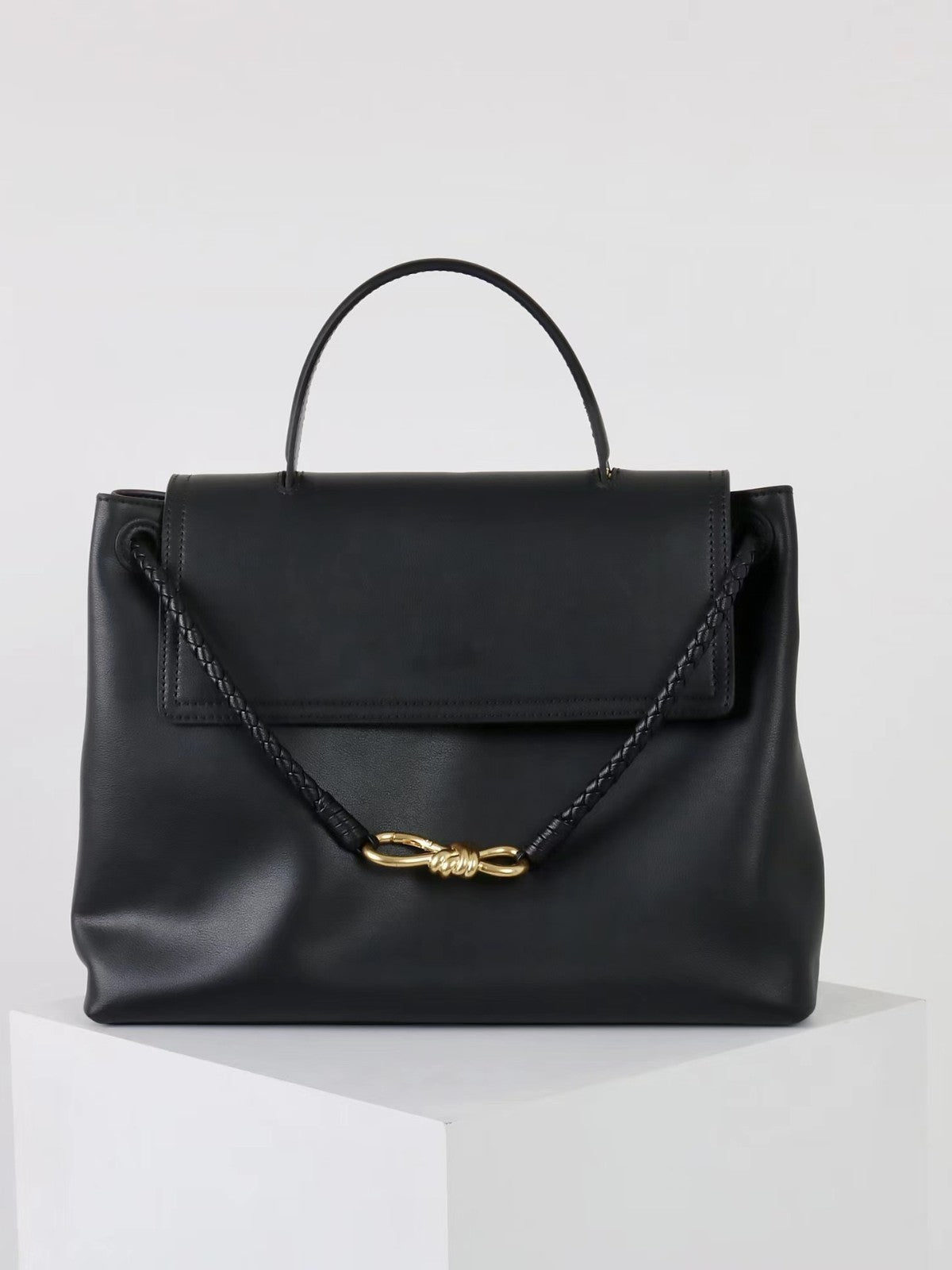 Women’s cowhide tote bag