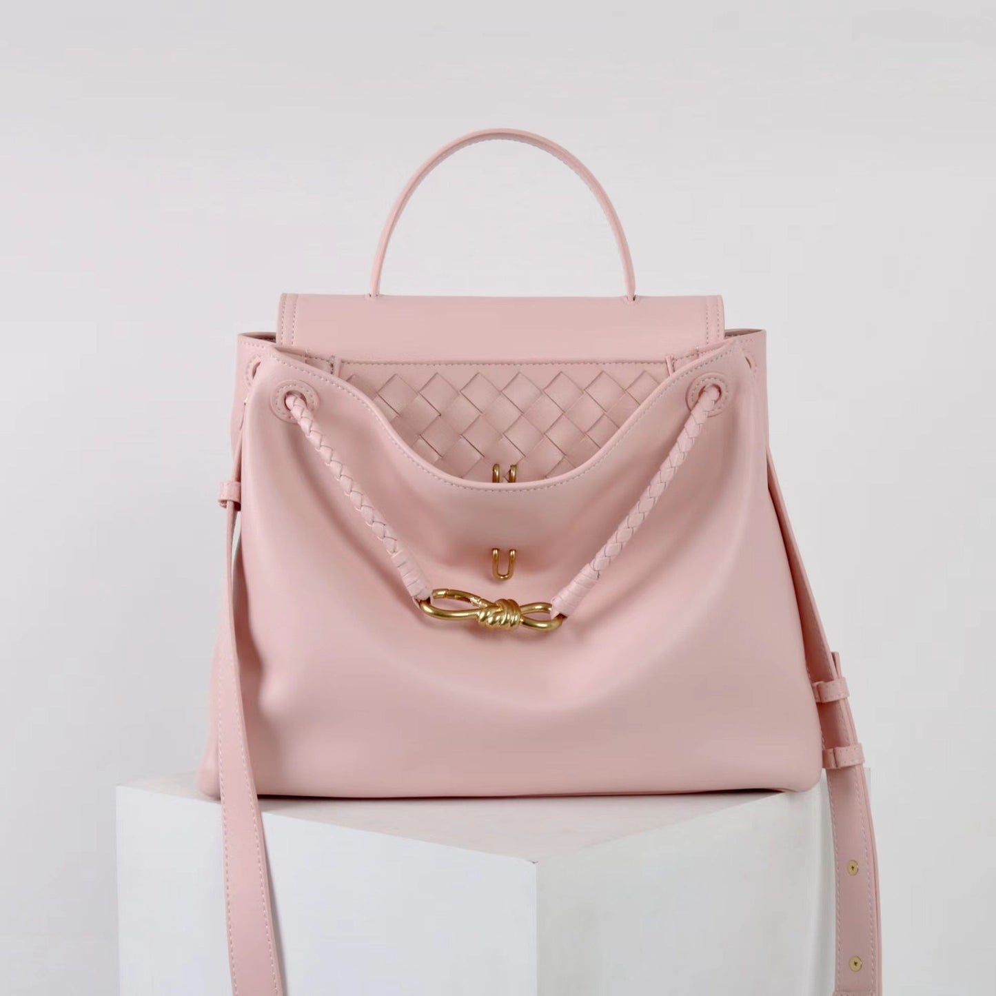 Women’s cowhide tote bag