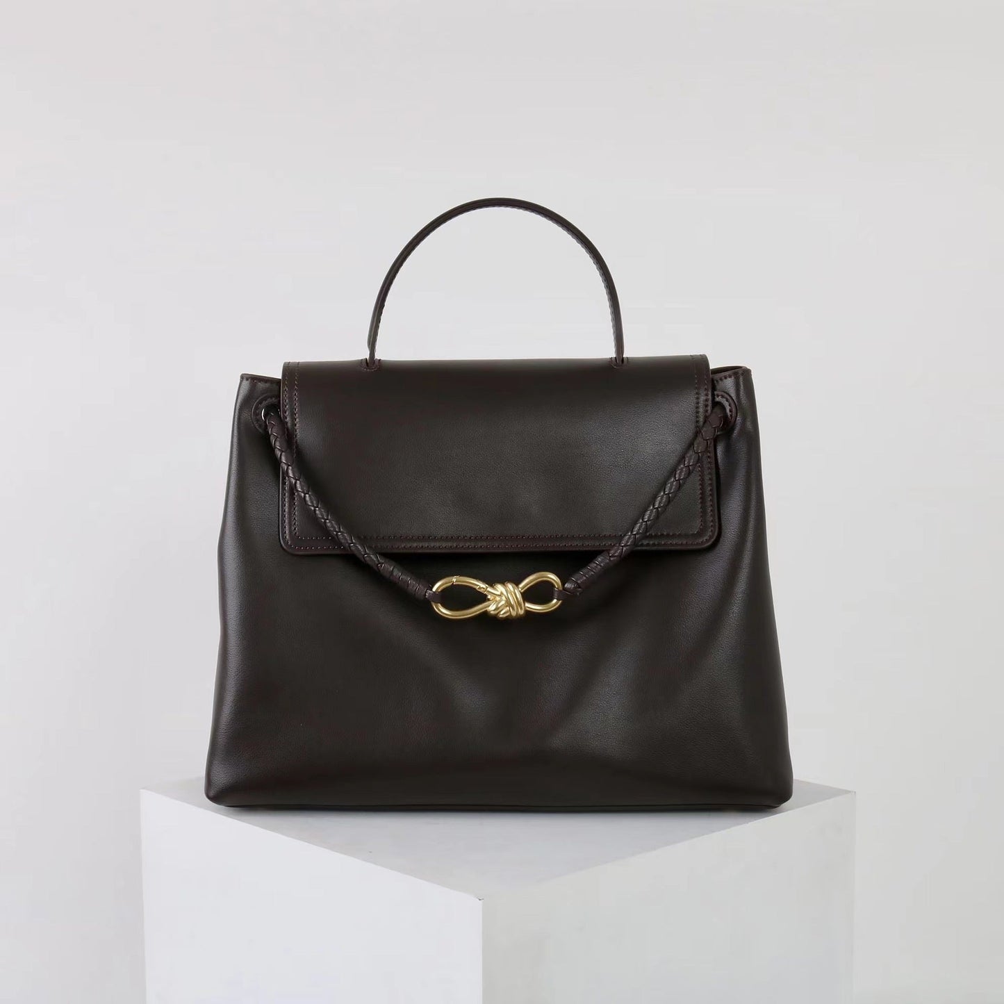 Women’s cowhide tote bag