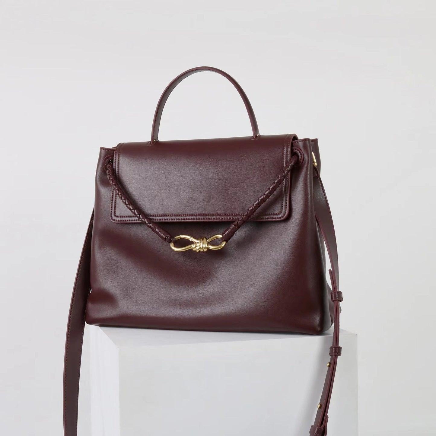 Women’s cowhide tote bag