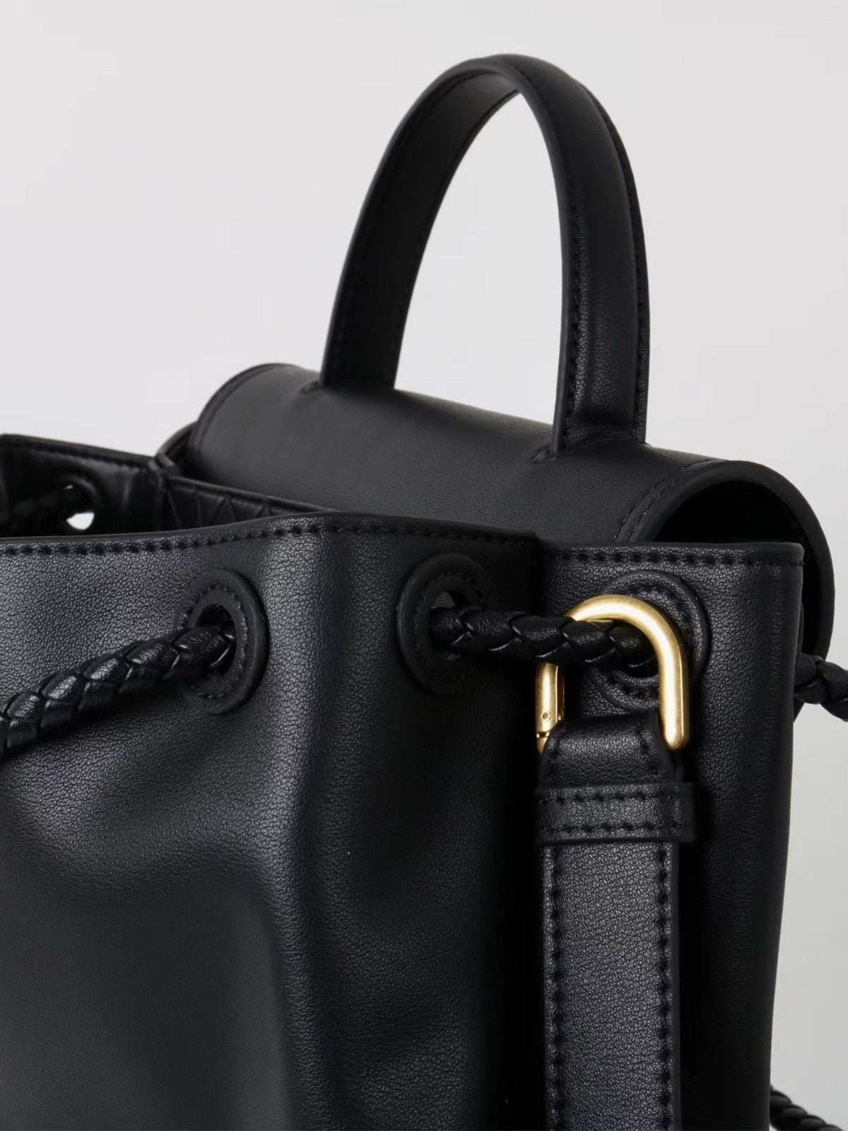 Women’s cowhide tote bag