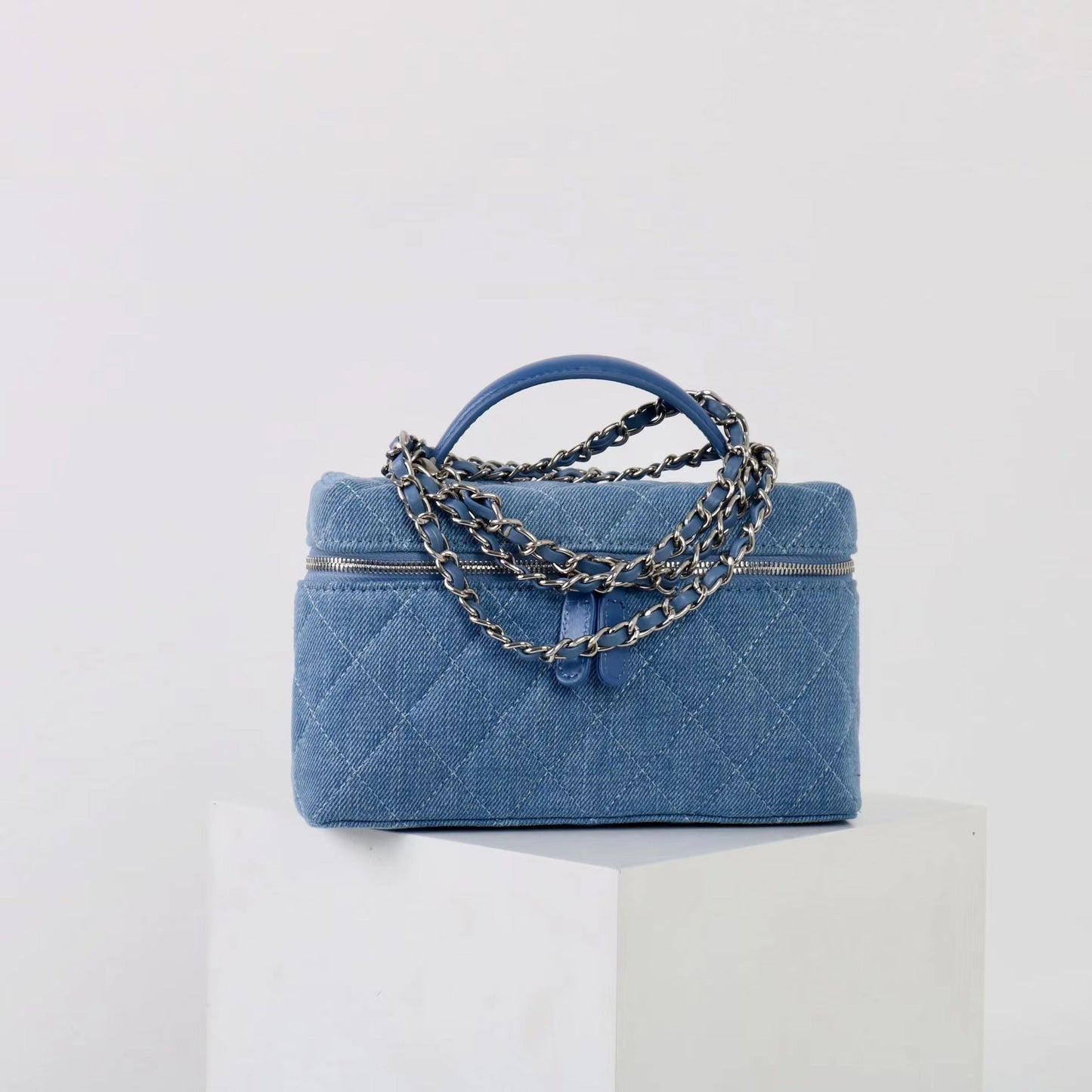 Women’s denim small square bag