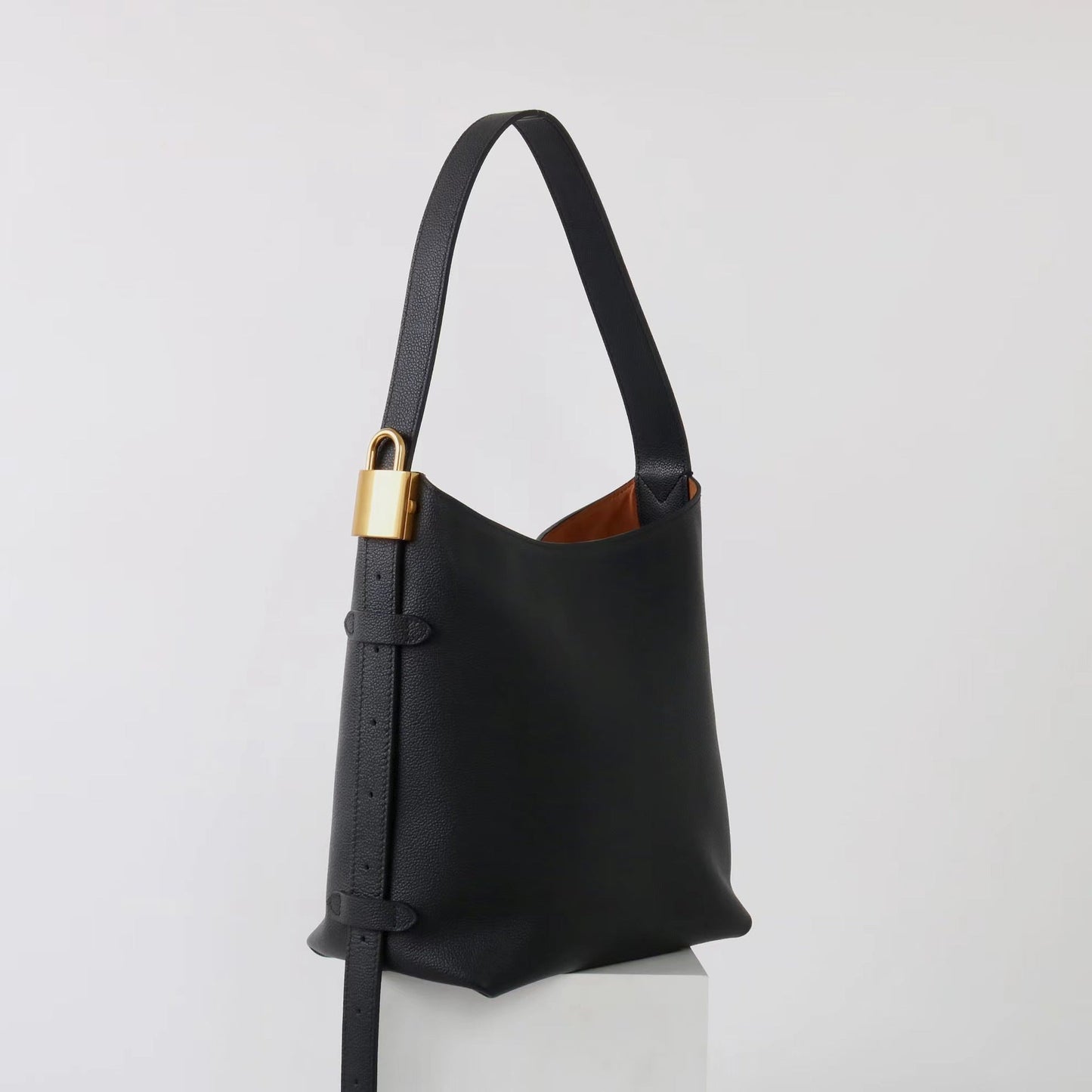 Women’s hobo bag