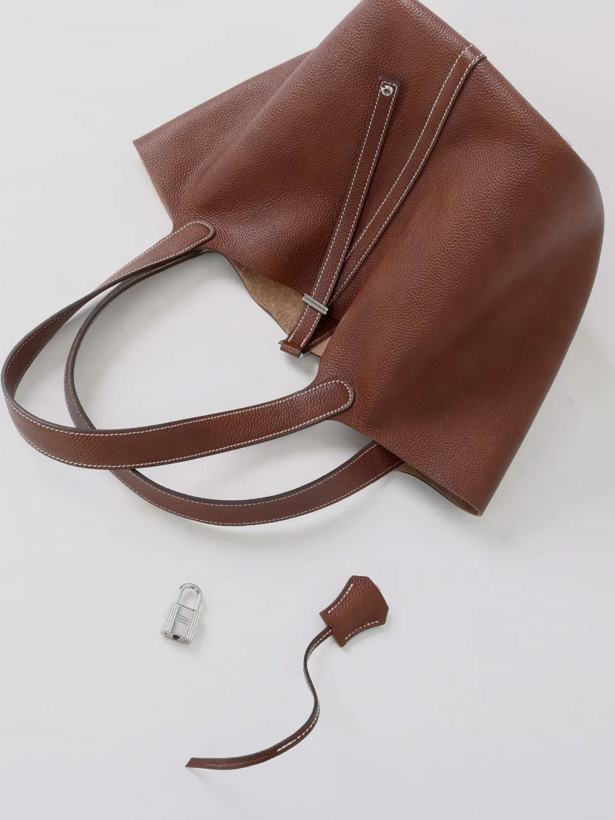 Womens Large-capacity handbag