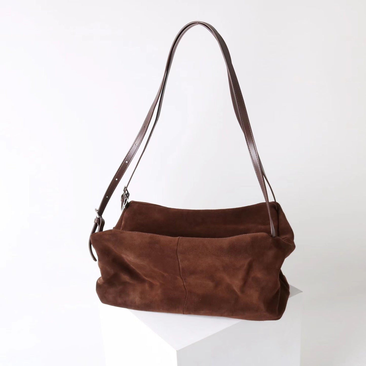 Women’s loose pillow bag