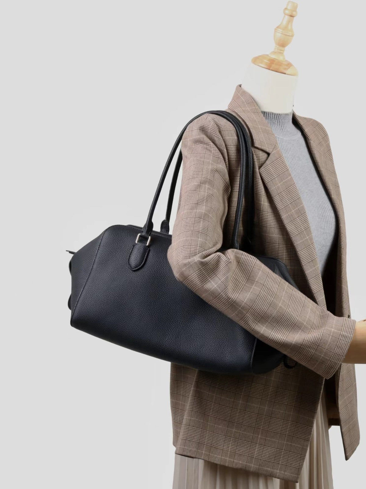 Womens Medium-sized handbag