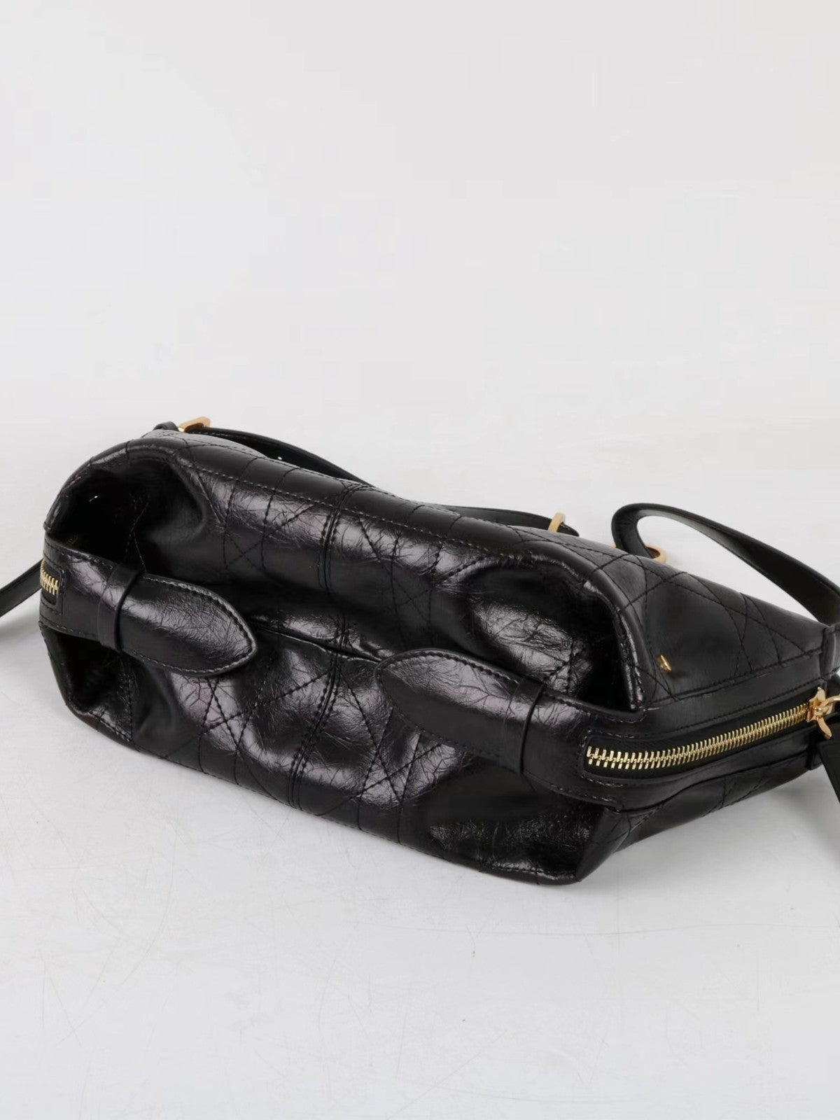 Women Small Journey Bag in Quilted Calfskin Black