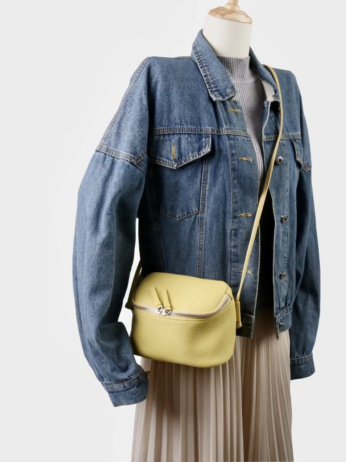 Women’s top crossbody bag