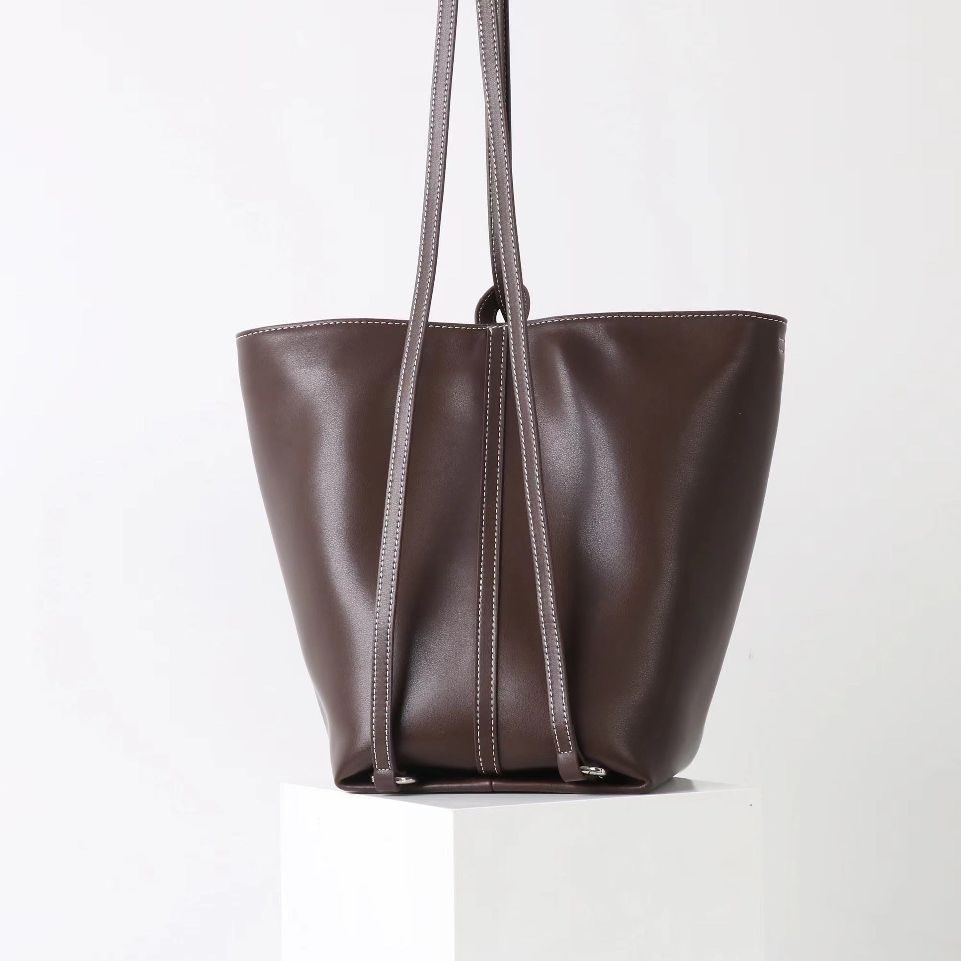 New Women’s Large Carrying Bag