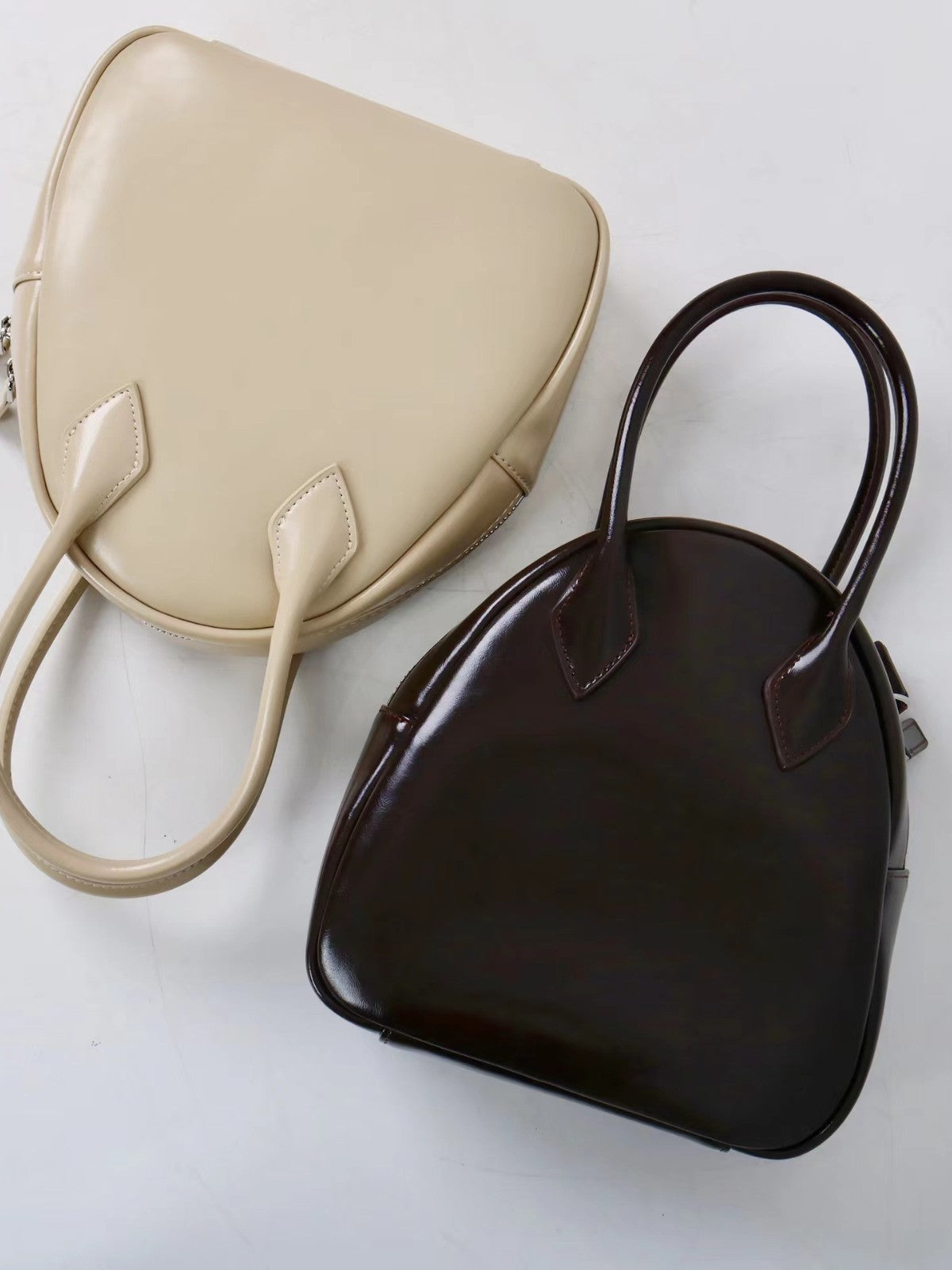 Women’s classic shell bag