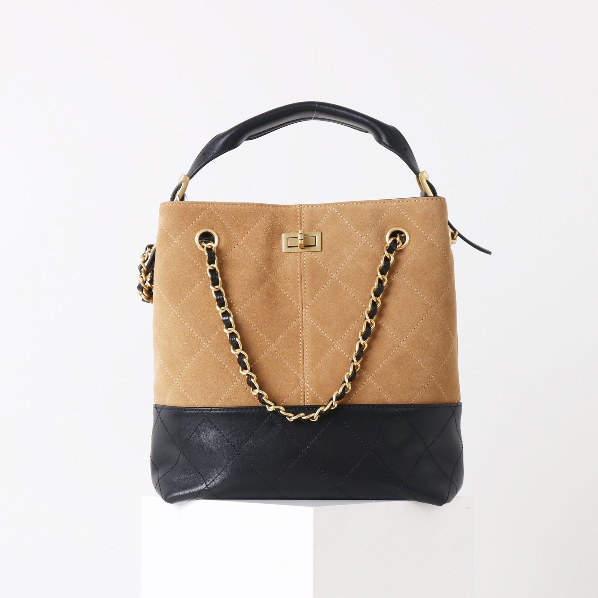 Women’s Classic Style Frosted Sheepskin Exquisite Shoulder Bag