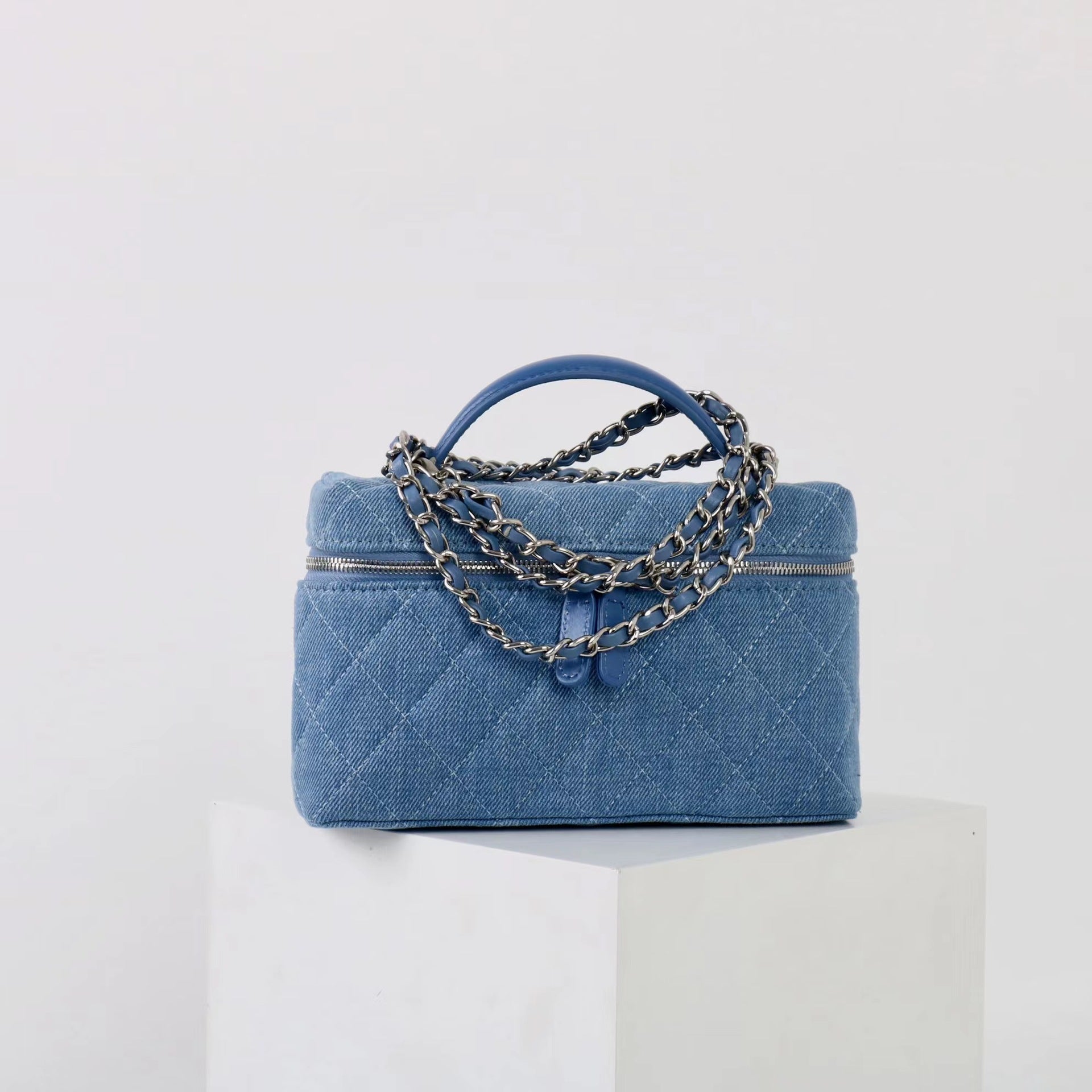 Women’s denim small square bag