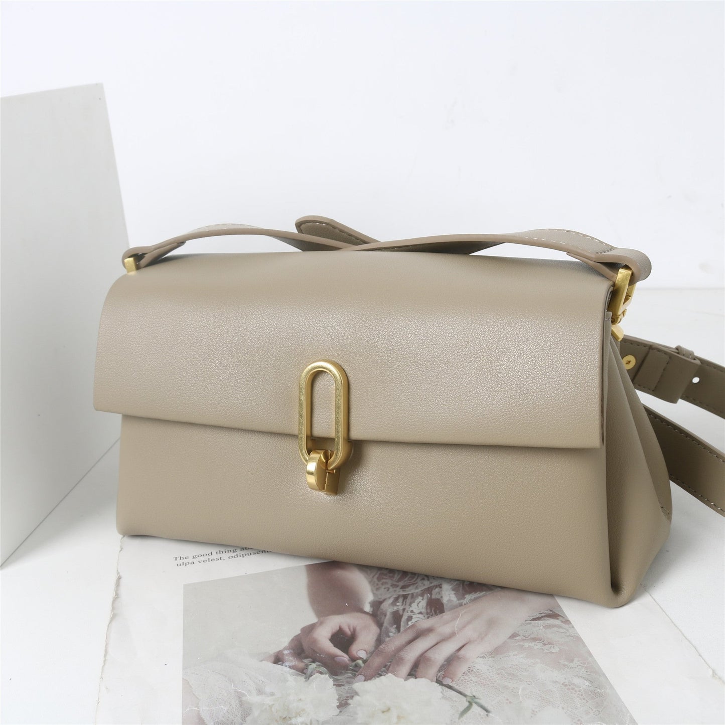 Womens Large Volumn Leather Cross Body Shoulder Bag