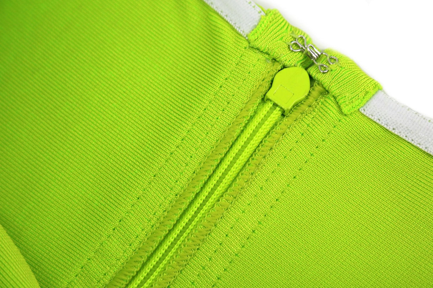 Winnal Fluorescent green off shoulder long sleeves backless bandage skirt back split banquet evening dress