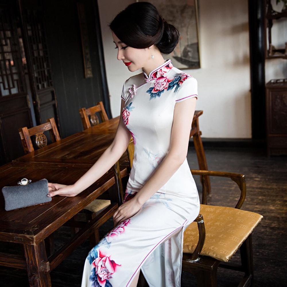Winnal Long Cheongsam Dress Traditional Chinese Silk Qipao