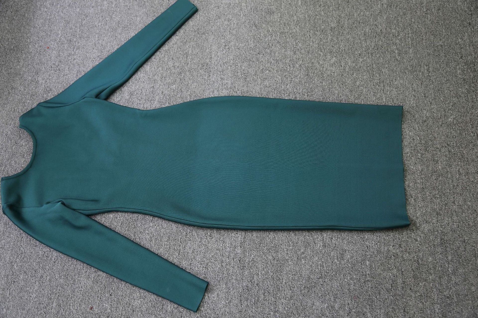 Winnal Long Sleeve Back Zipper Slit Bodycon Bandage Dress