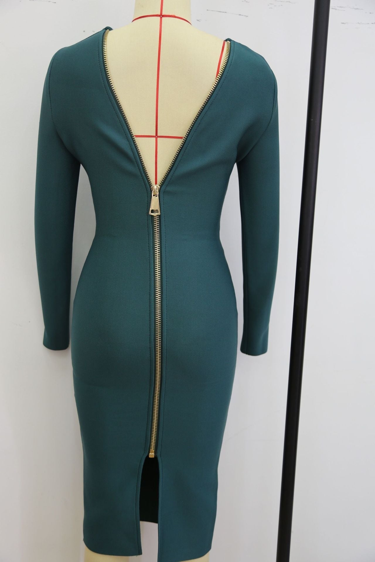 Winnal Long Sleeve Back Zipper Slit Bodycon Bandage Dress