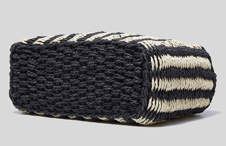 Women’s Interwoven Raffia Tote Bag