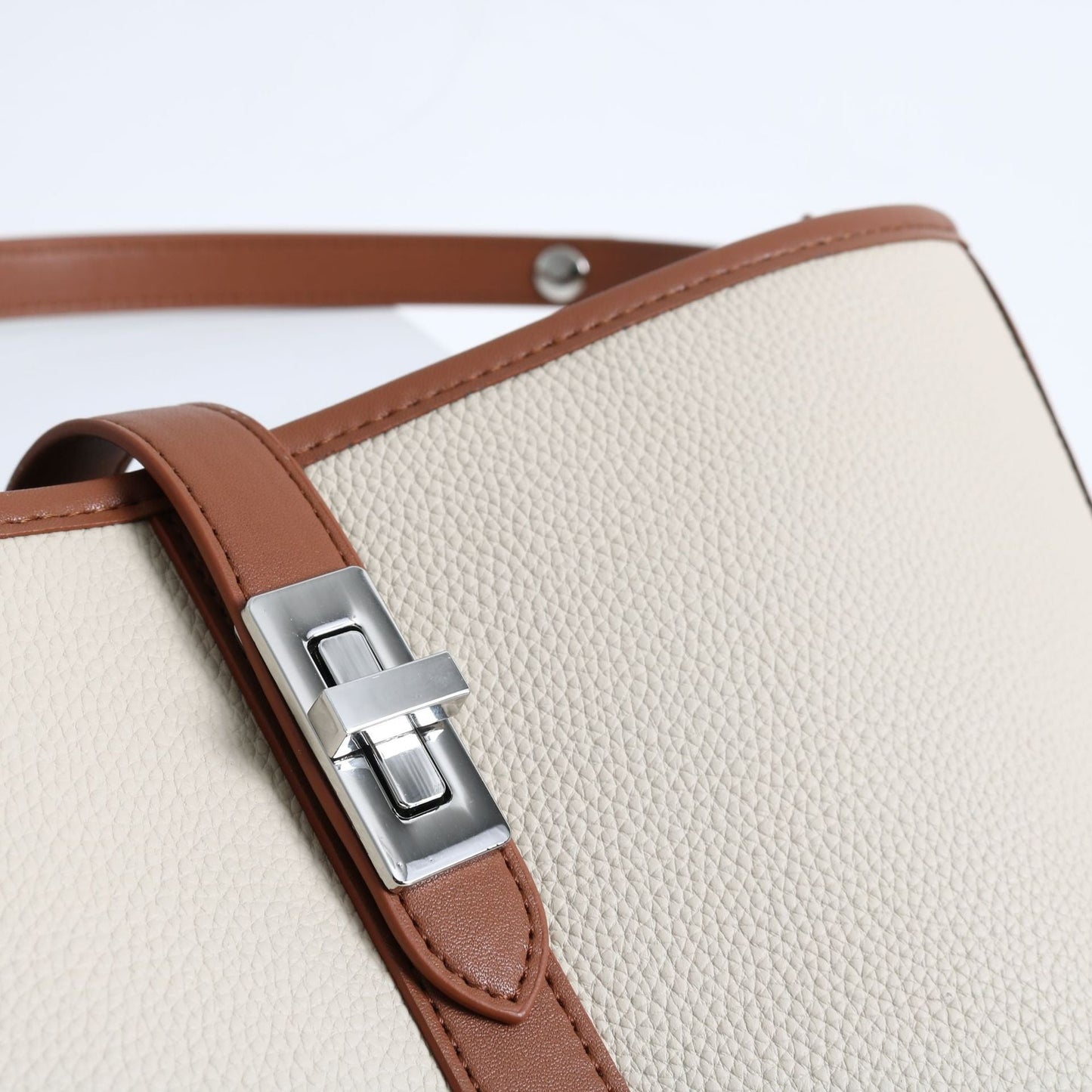 Women’s Leather Hobo Bag