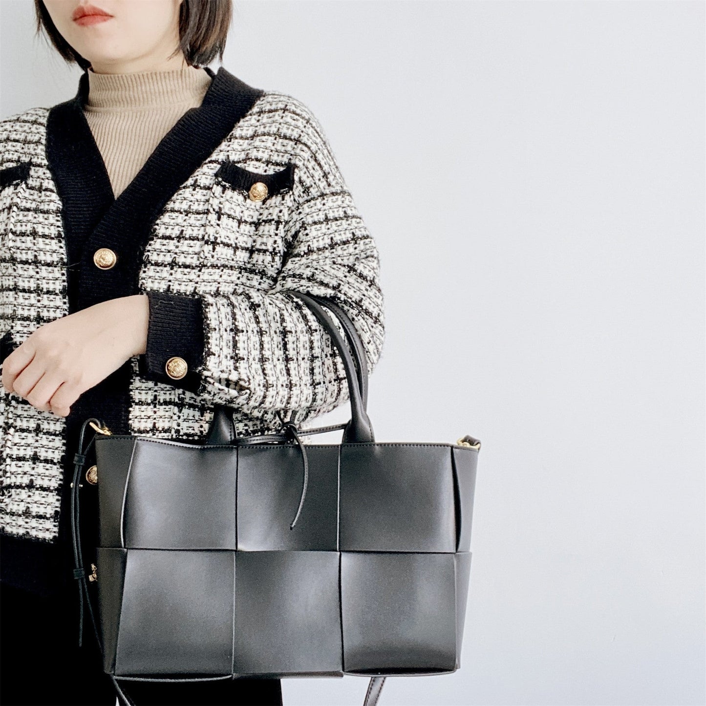Womens Leather Intreccio Woven Large Tote Bag